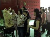 曾宪梓先生夫人曾黄丽群女士(香港中华总商会妇委会荣誉主席,金利来集团有限公司执行董事)